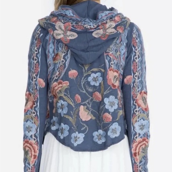 Johnny Was metallic thread Syelles Embroidered
Hoodie Jacket Indigo NWT RARE - Picture 7 of 16